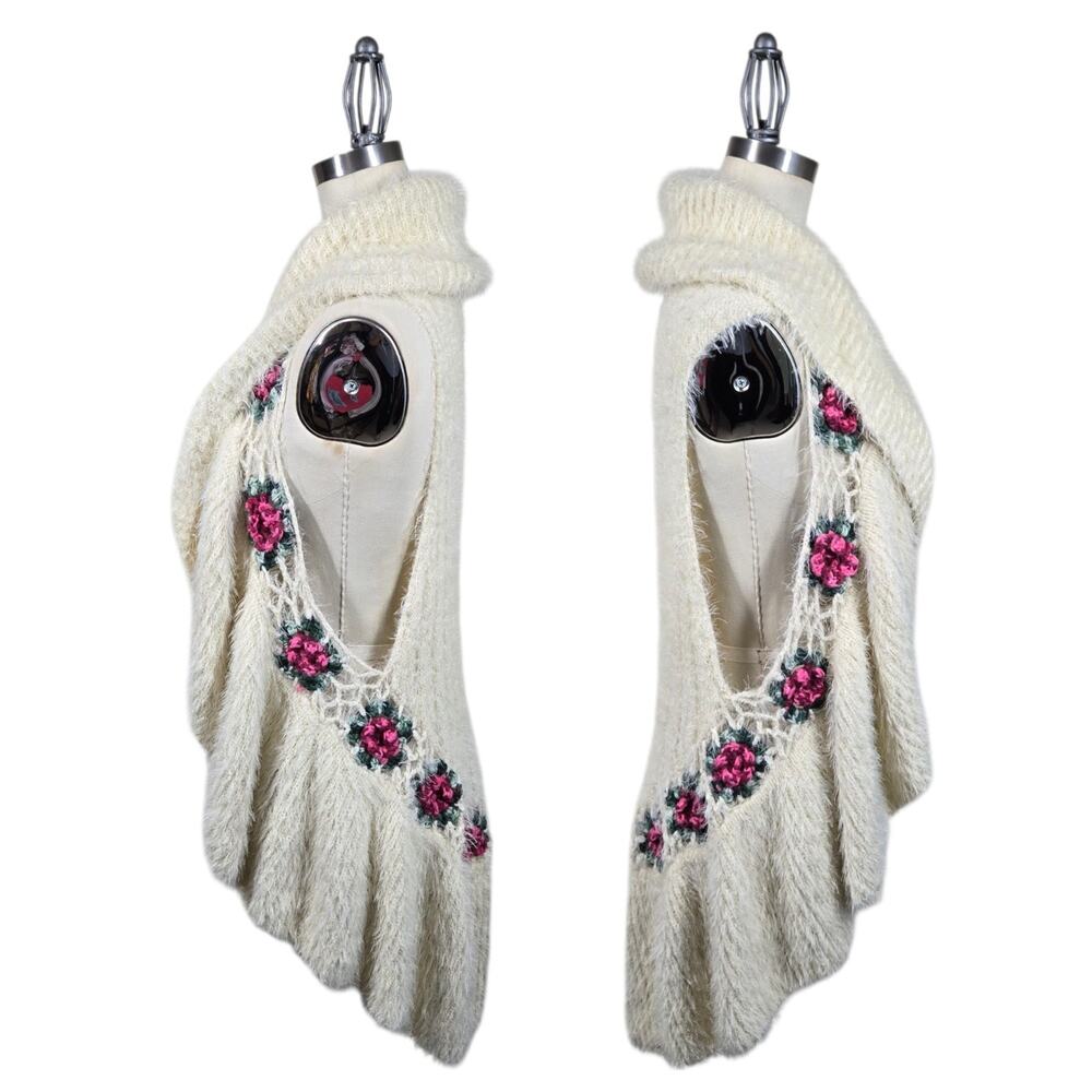 Simply Couture Fuzzy Knit Vest Boho Cottagecore Shabby Chic Floral Duster